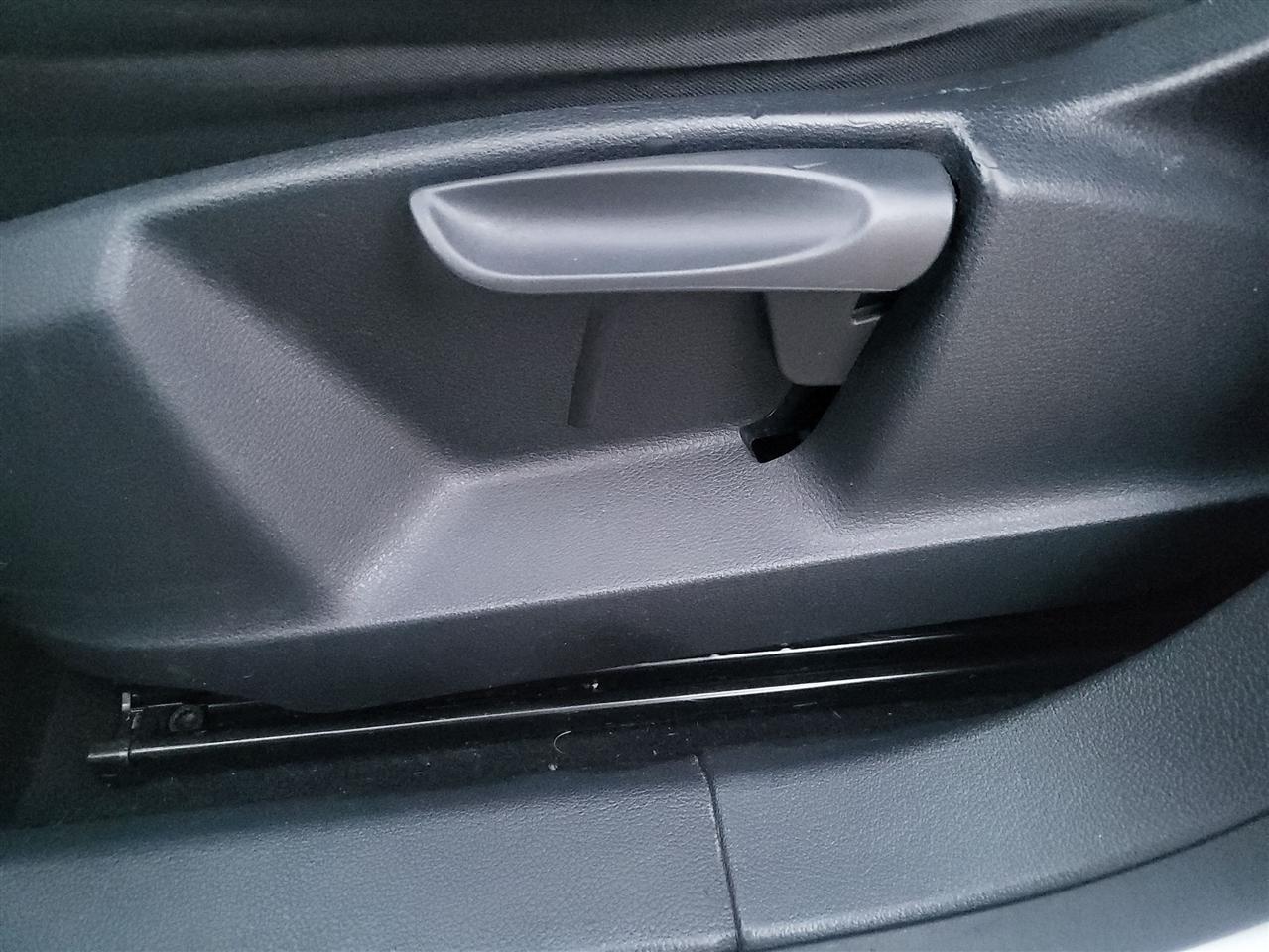 Volkswagen Tiguan S 2017