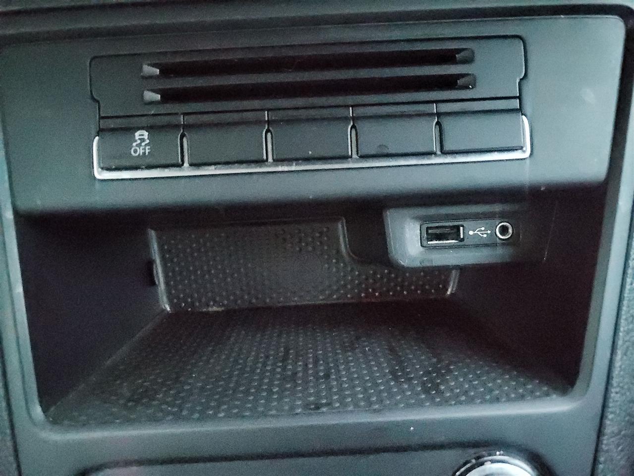 Volkswagen Tiguan S 2017