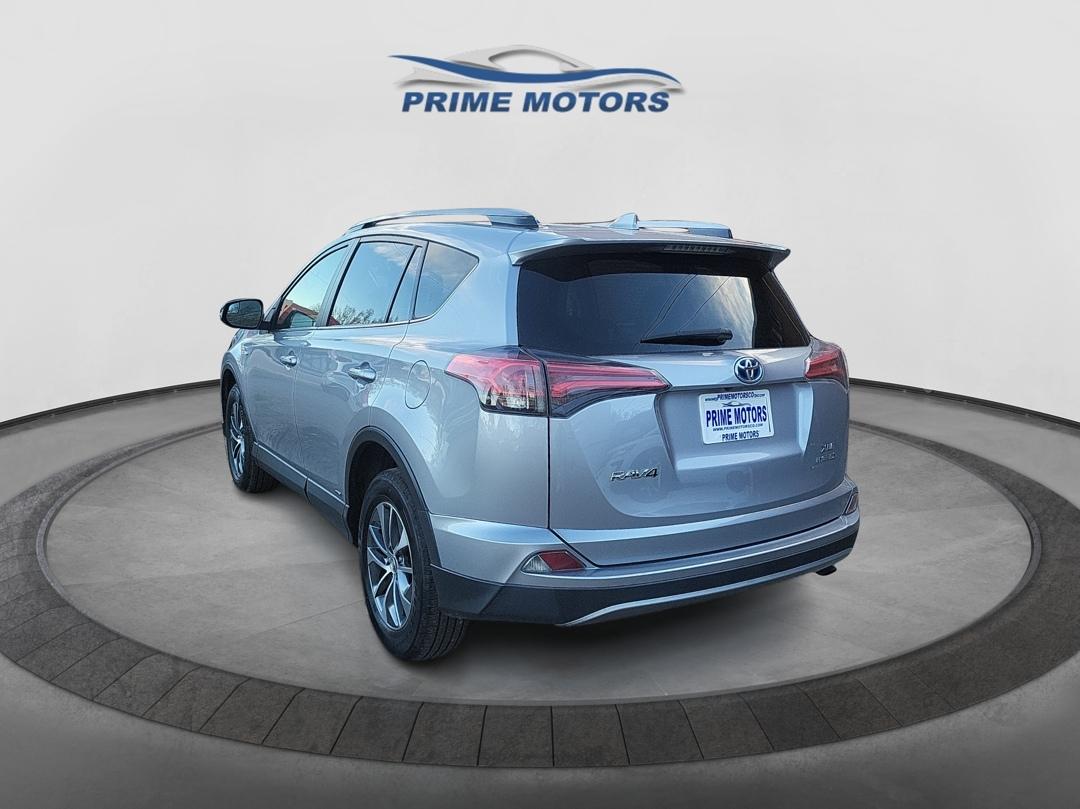 Toyota RAV4 Hybrid LE 2018