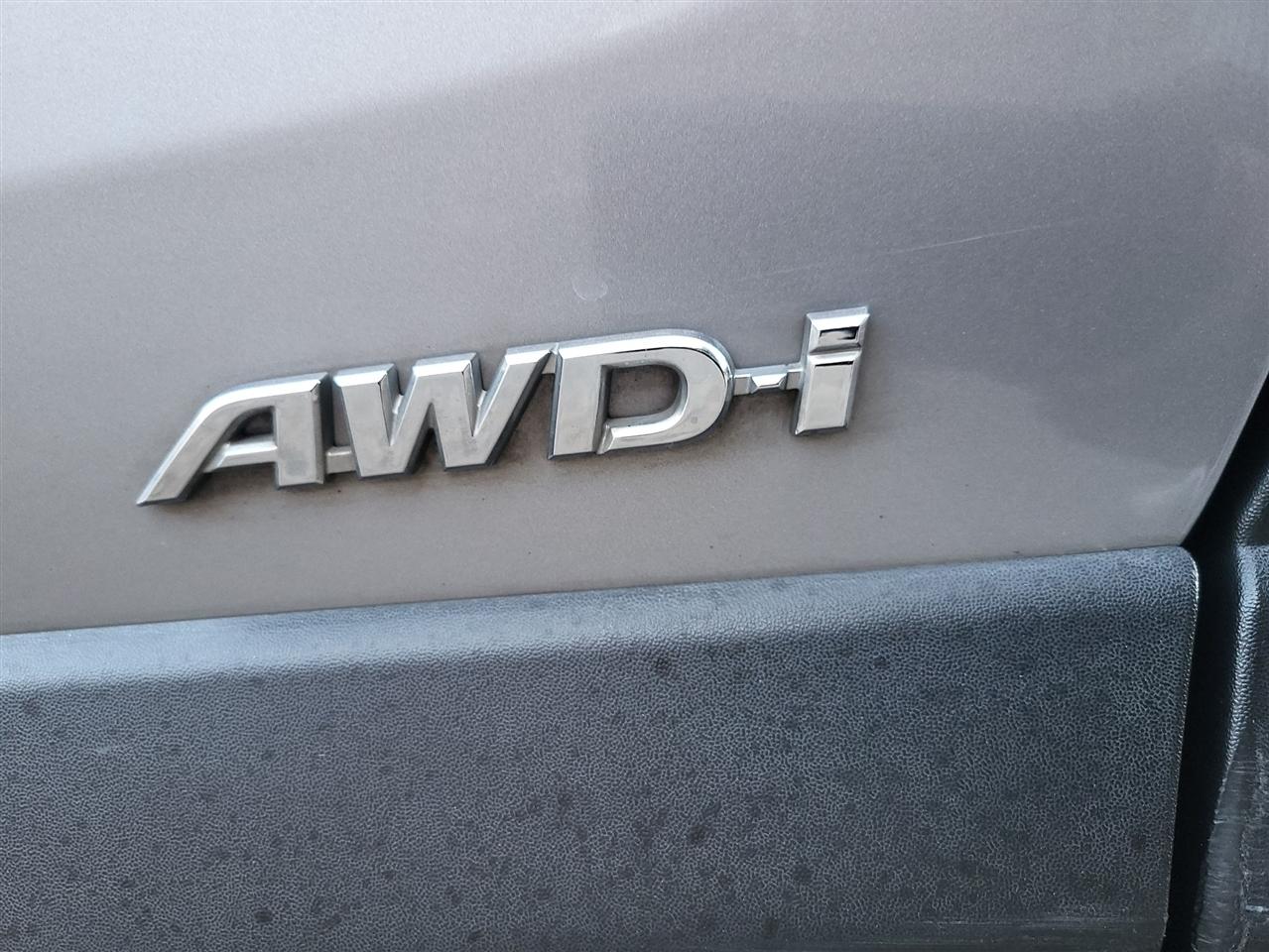 Toyota RAV4 Hybrid LE 2018