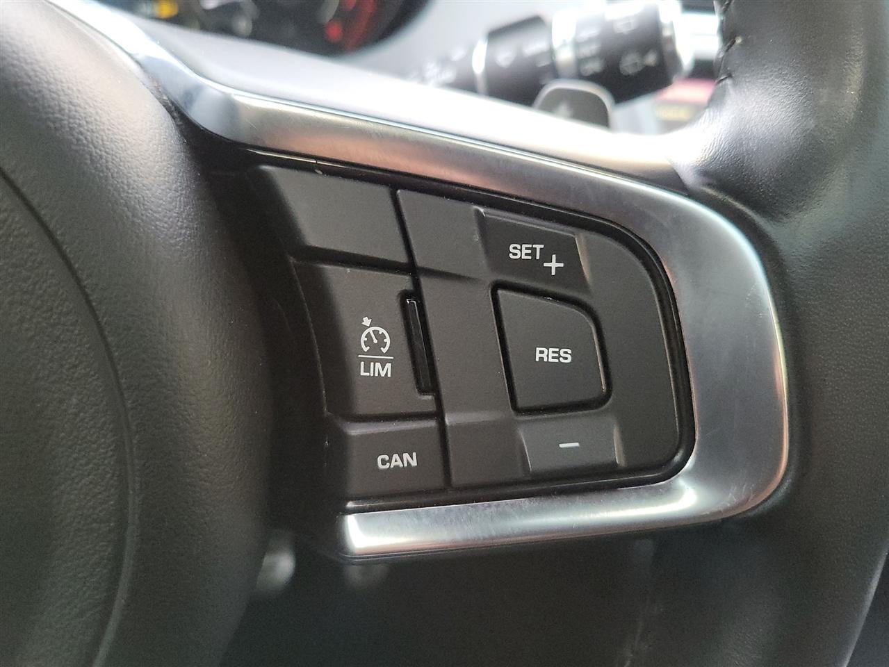 Jaguar E-Pace R-Dynamic SE 2019