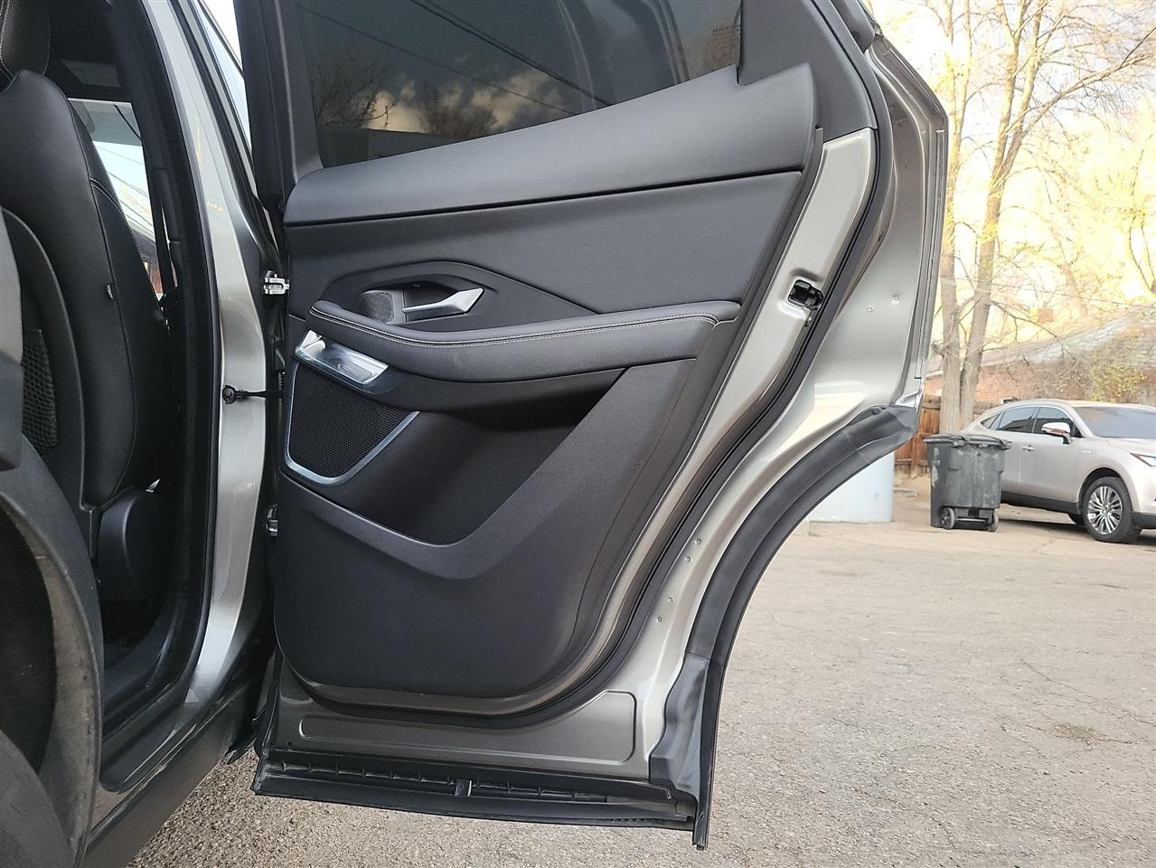 Jaguar E-Pace R-Dynamic SE 2019