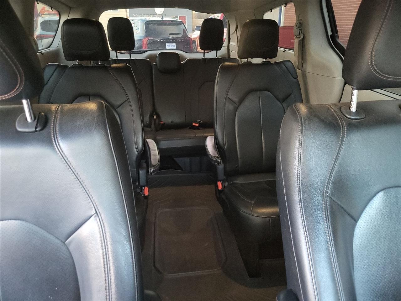 Chrysler Pacifica  2019