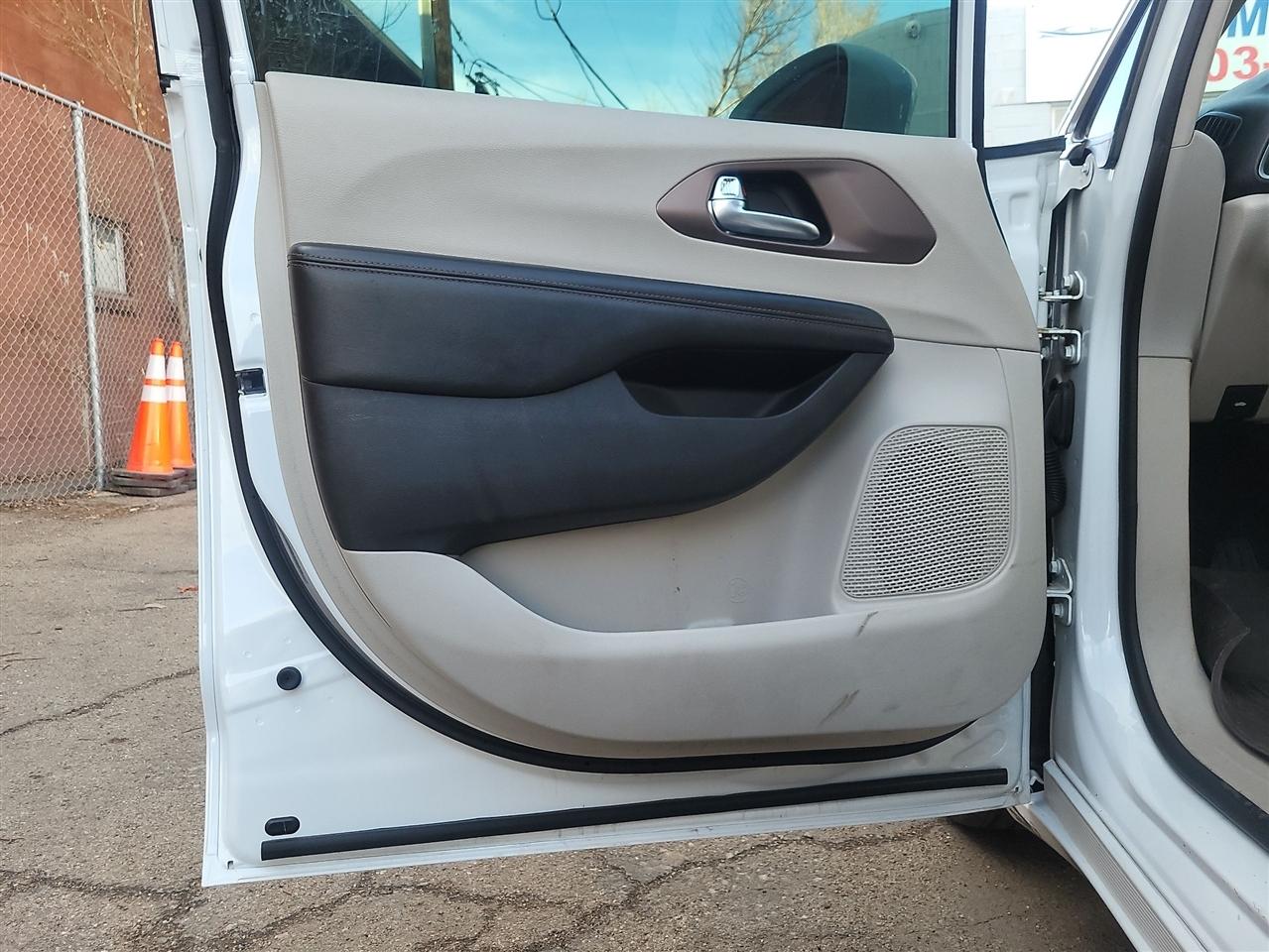 Chrysler Pacifica  2019