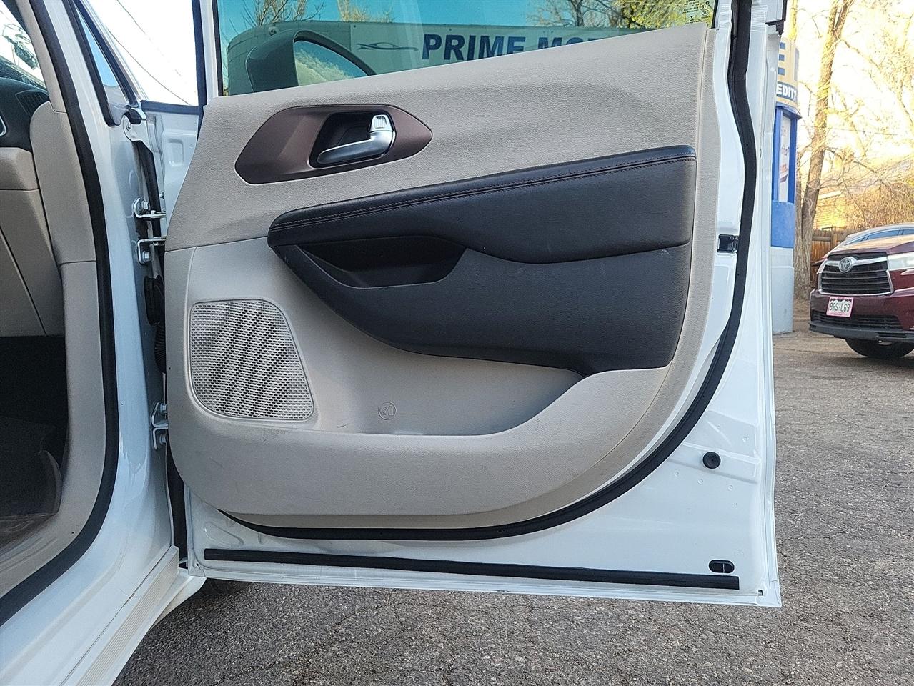 Chrysler Pacifica  2019