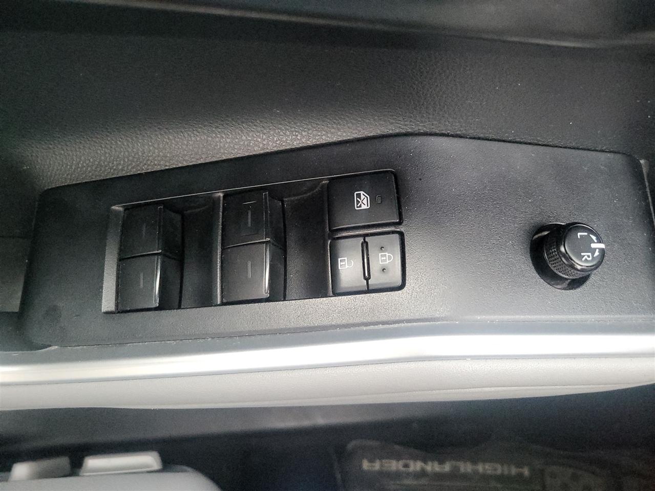 Toyota Highlander L AWD V6 2020