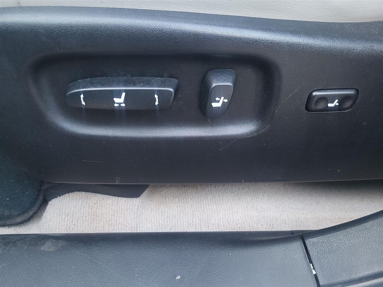 Lexus RX 350 Base 4D SUV AWD 2013