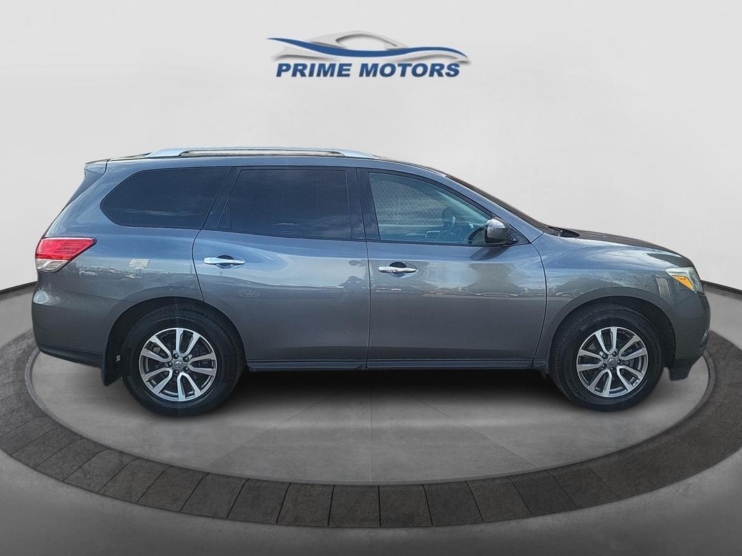 Nissan Pathfinder SV 4WD 2016