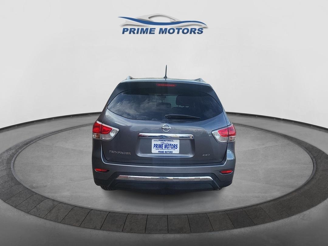 Nissan Pathfinder SV 4WD 2016