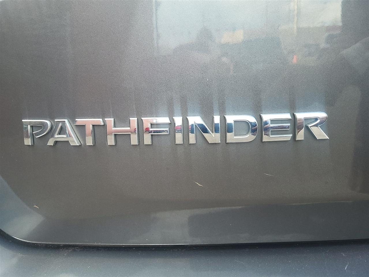 Nissan Pathfinder SV 4WD 2016