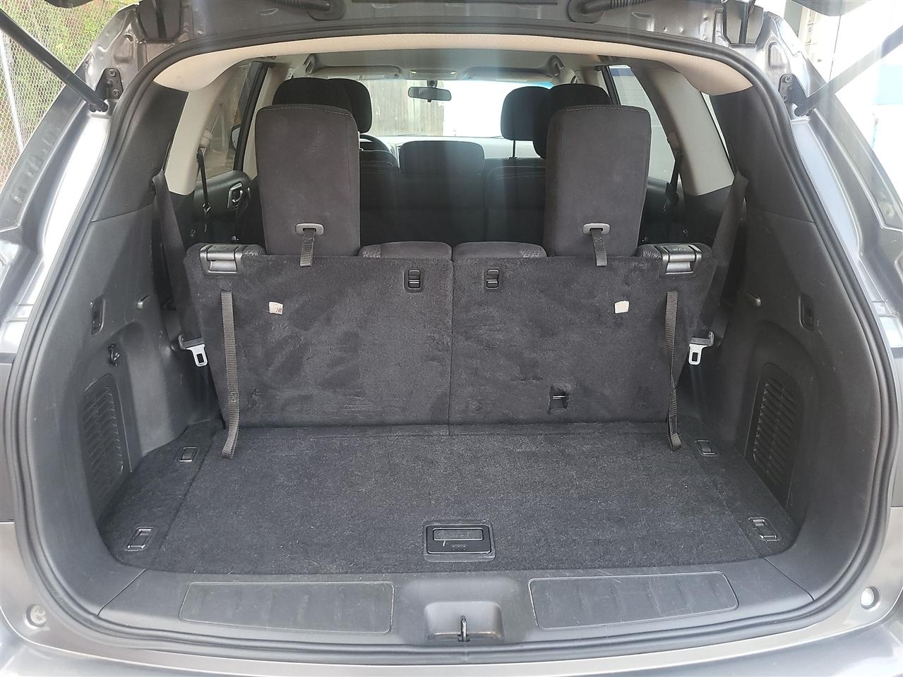 Nissan Pathfinder SV 4WD 2016