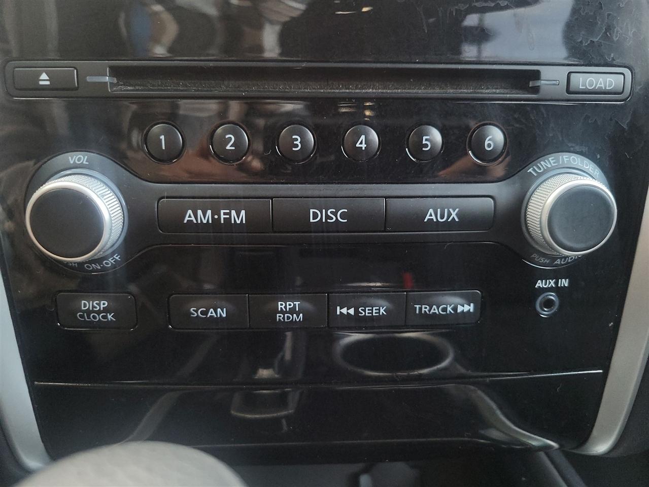 Nissan Pathfinder SV 4WD 2016