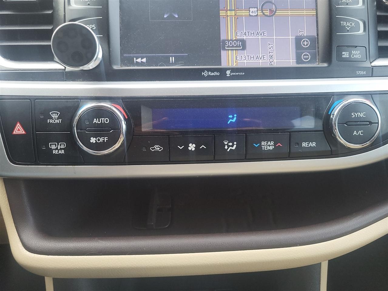 Toyota Highlander Limited AWD V6 2015