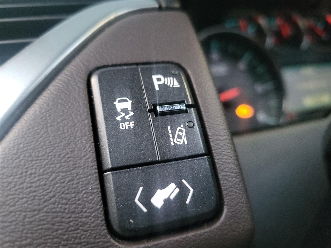 Chevrolet Suburban LTZ 1500 4WD 2015