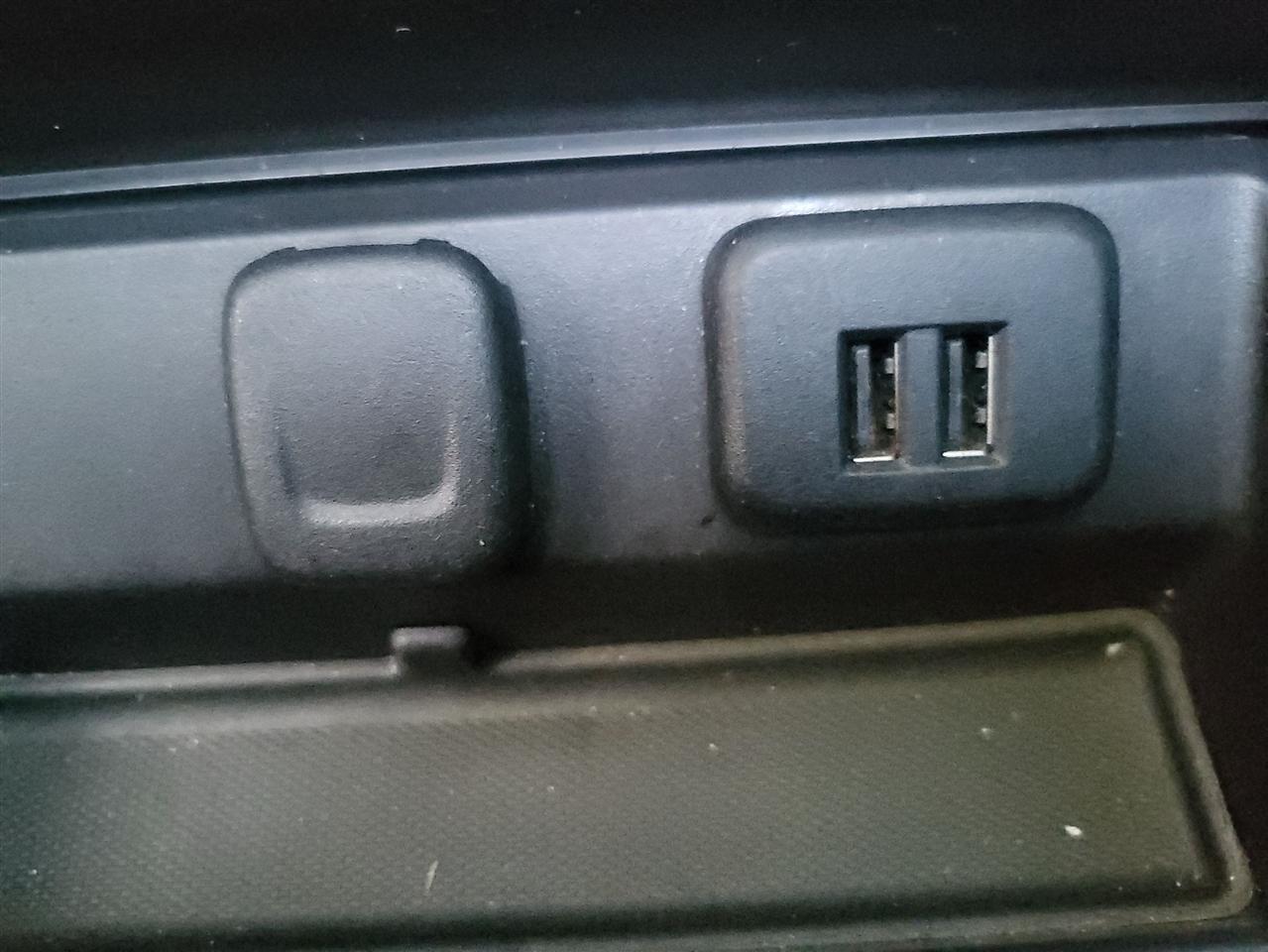 Chevrolet Suburban photo 41