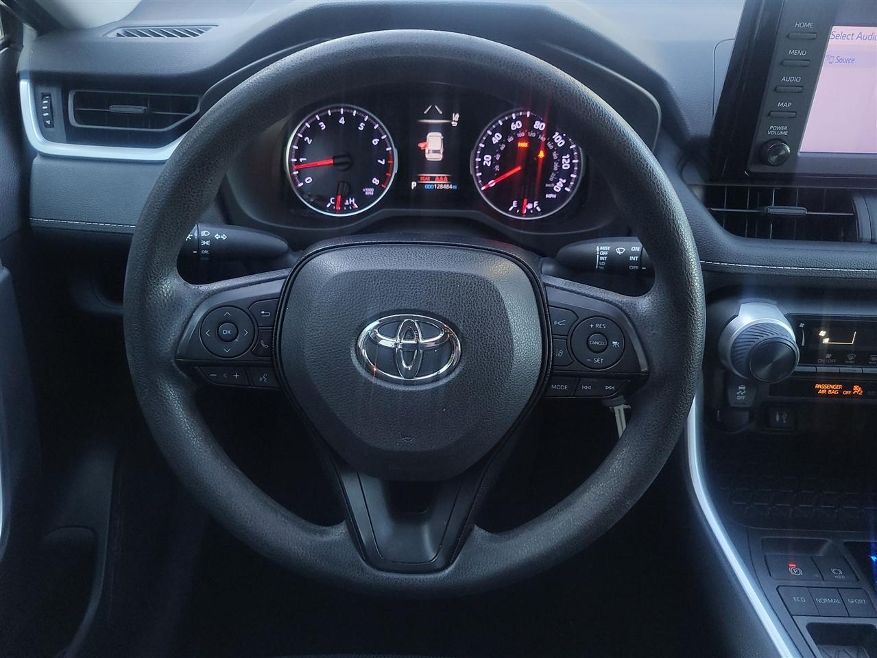 Toyota RAV4 LE 2019