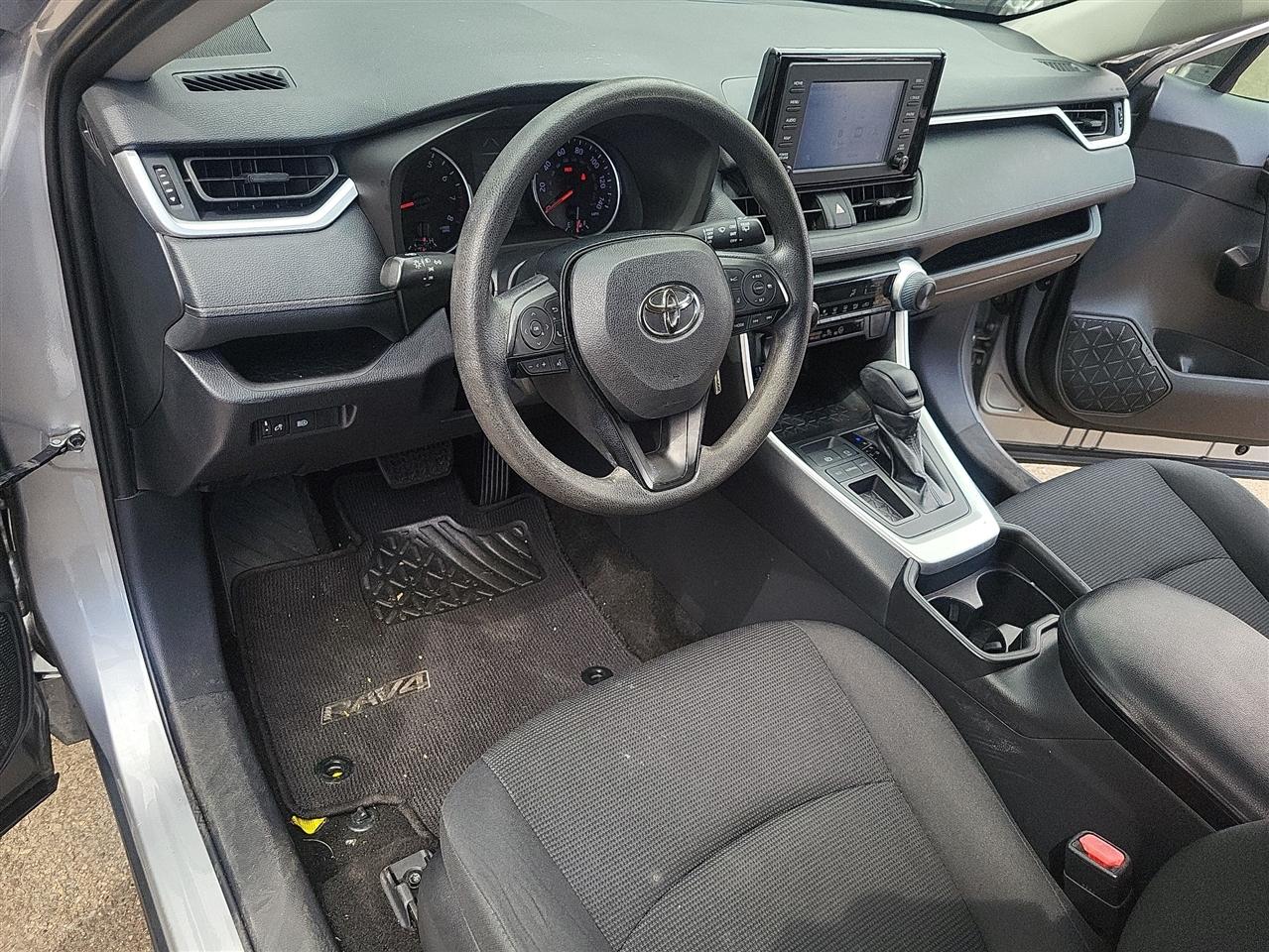 Toyota RAV4 LE 2019