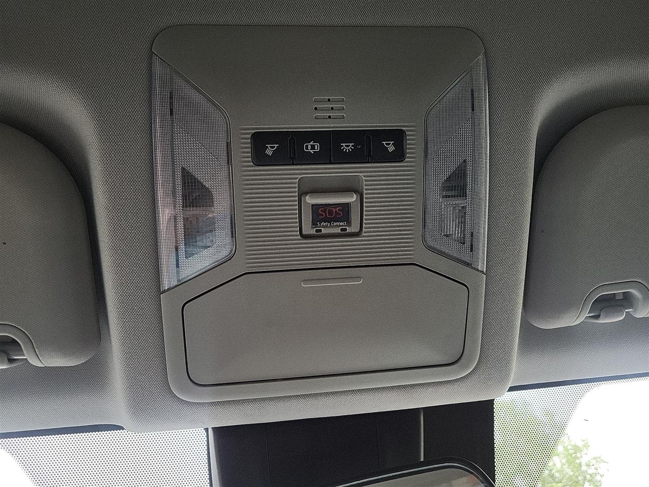 Toyota RAV4 LE 2019