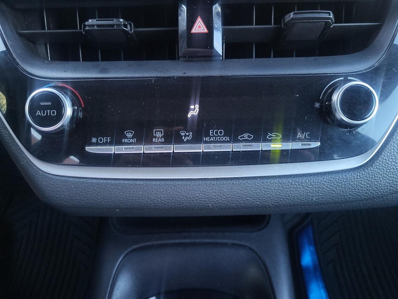 Toyota Corolla LE 2022