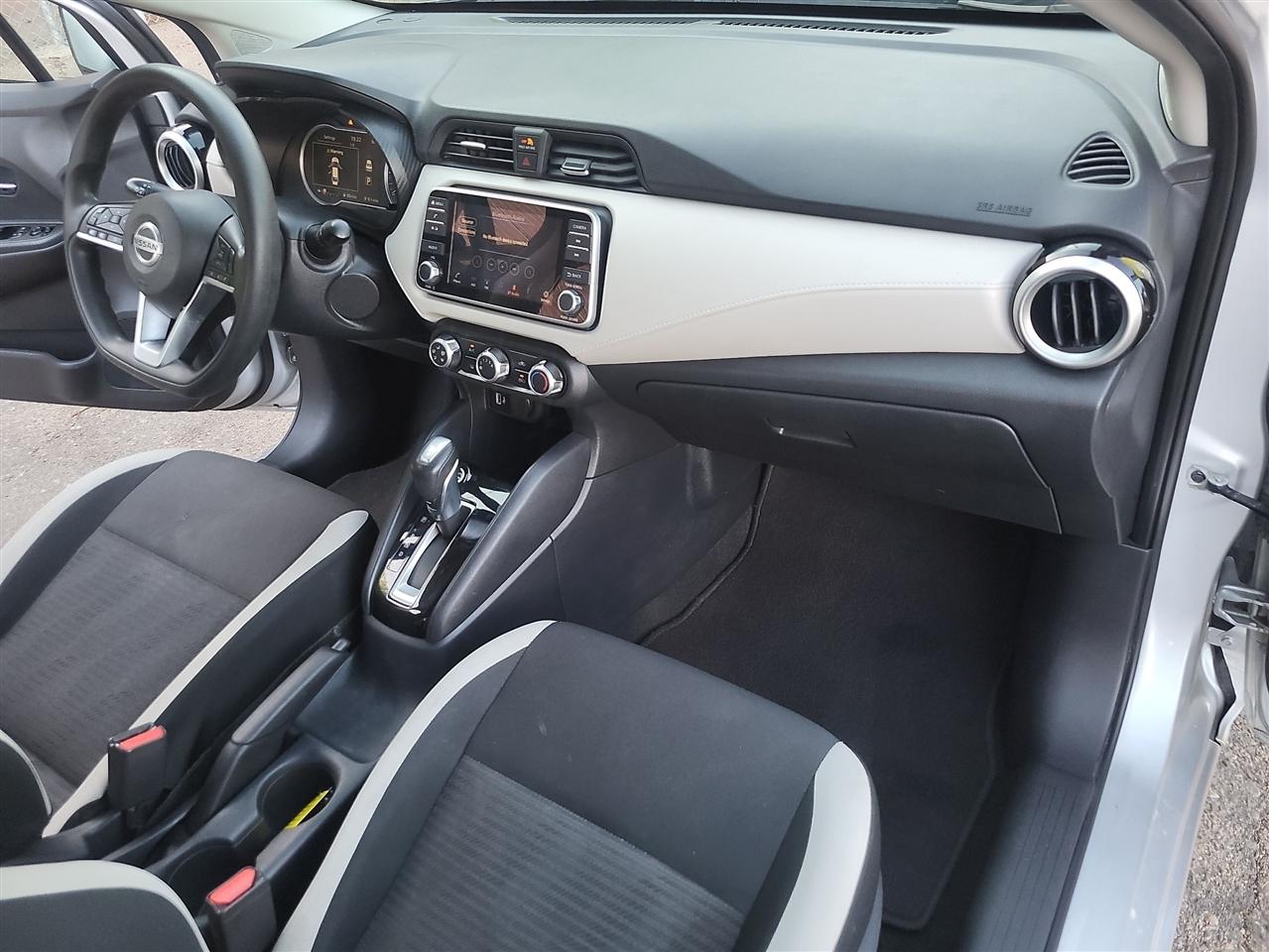 Nissan Versa SV 2021