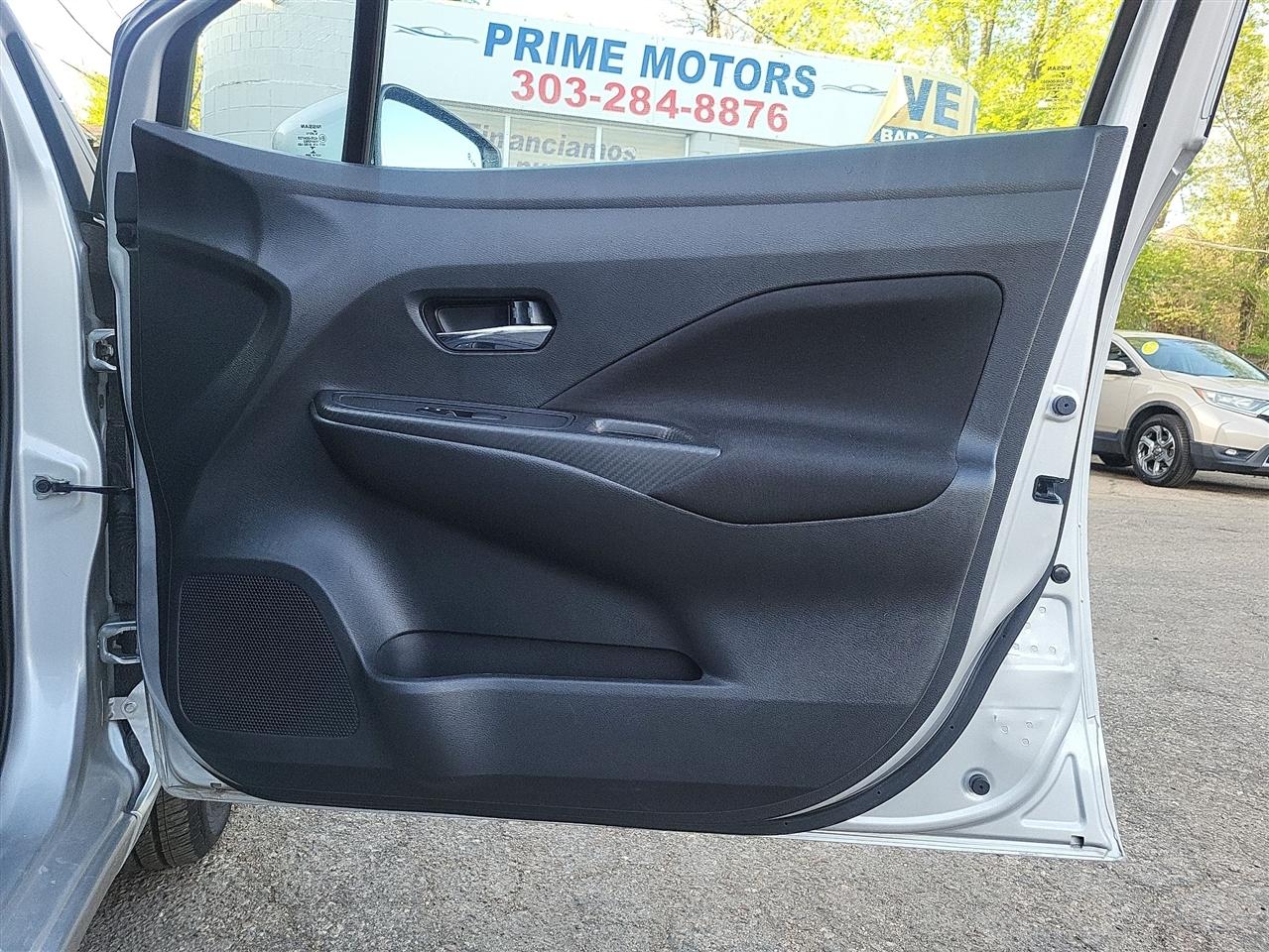 Nissan Versa SV 2021