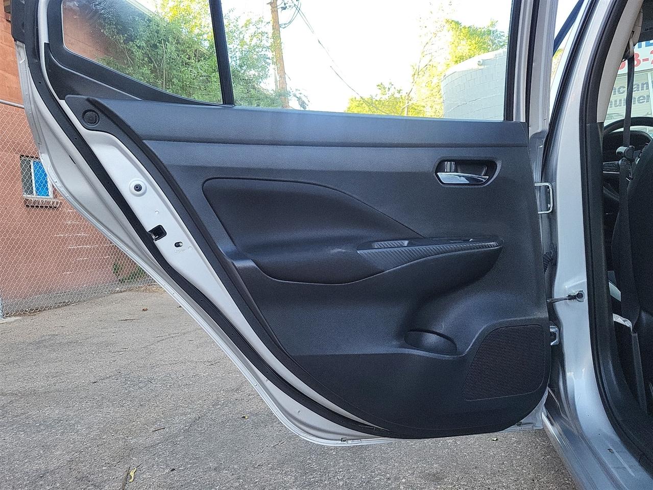 Nissan Versa SV 2021