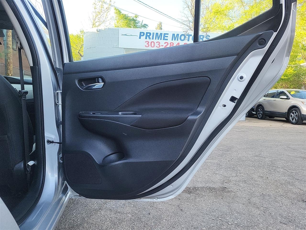 Nissan Versa SV 2021