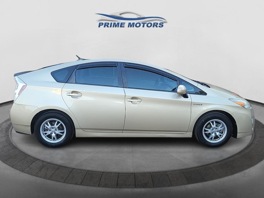 Toyota Prius Prius V 2010