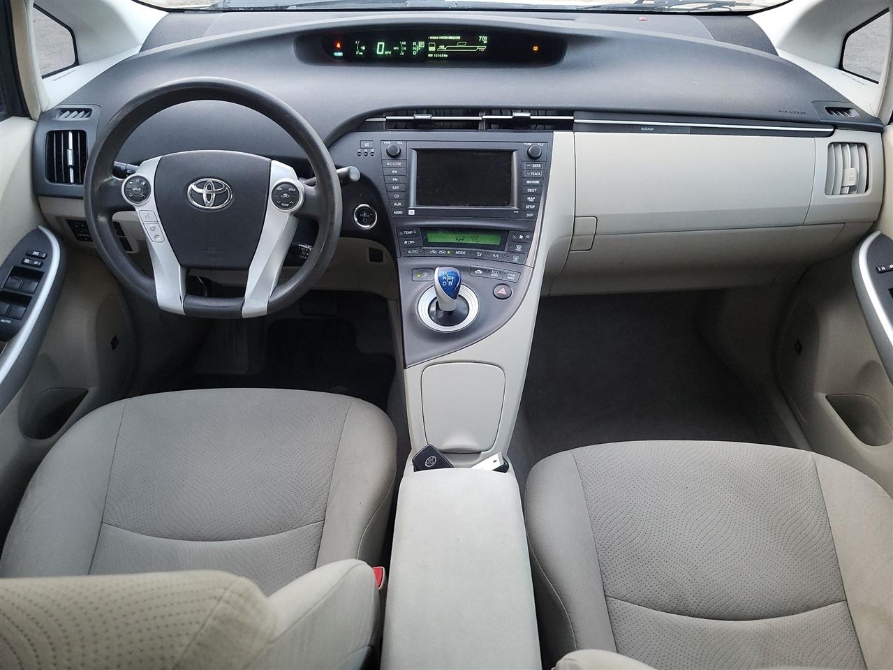 Toyota Prius Prius V 2010