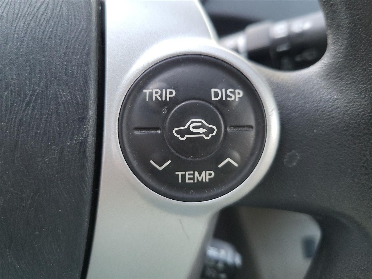 Toyota Prius Prius V 2010