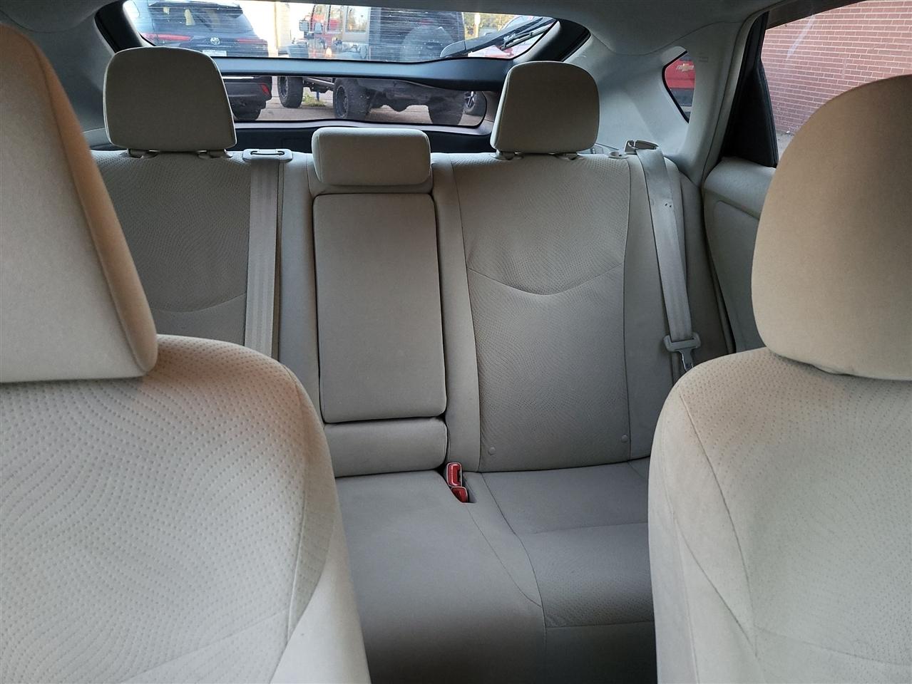 Toyota Prius Prius V 2010