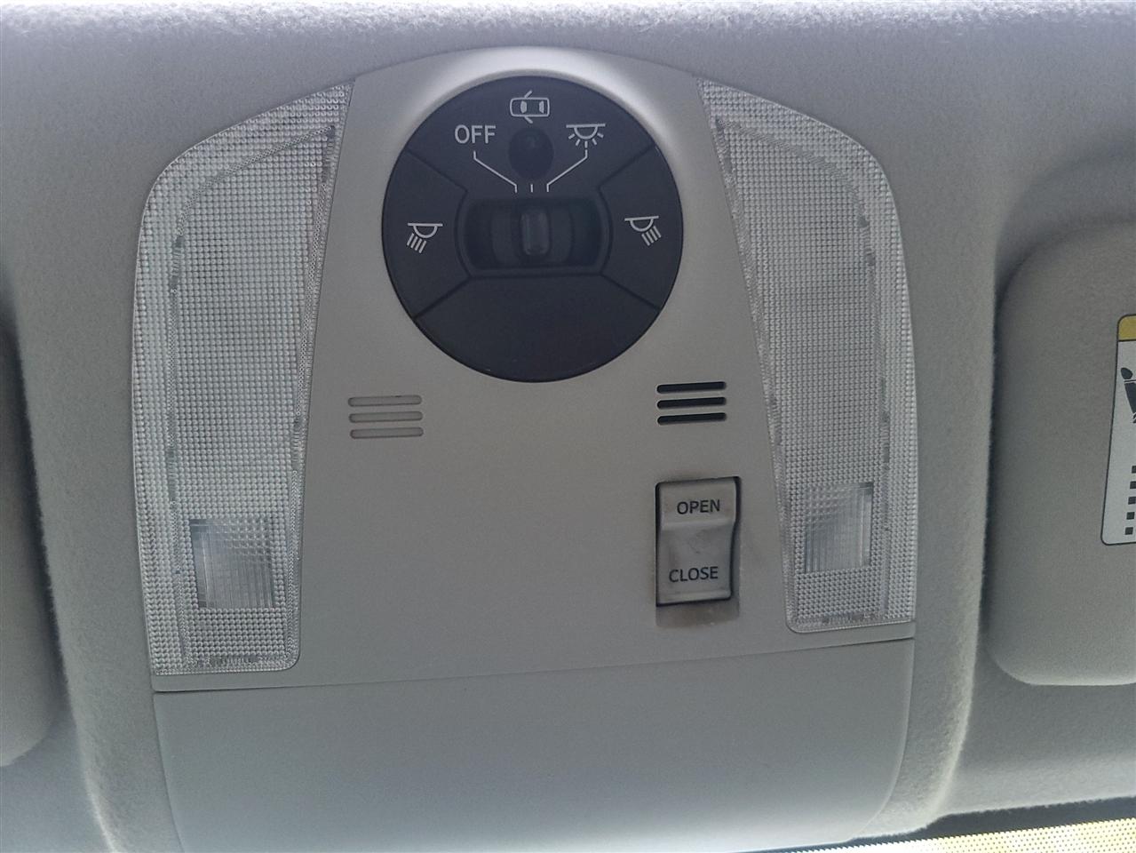 Toyota Prius Prius V 2010