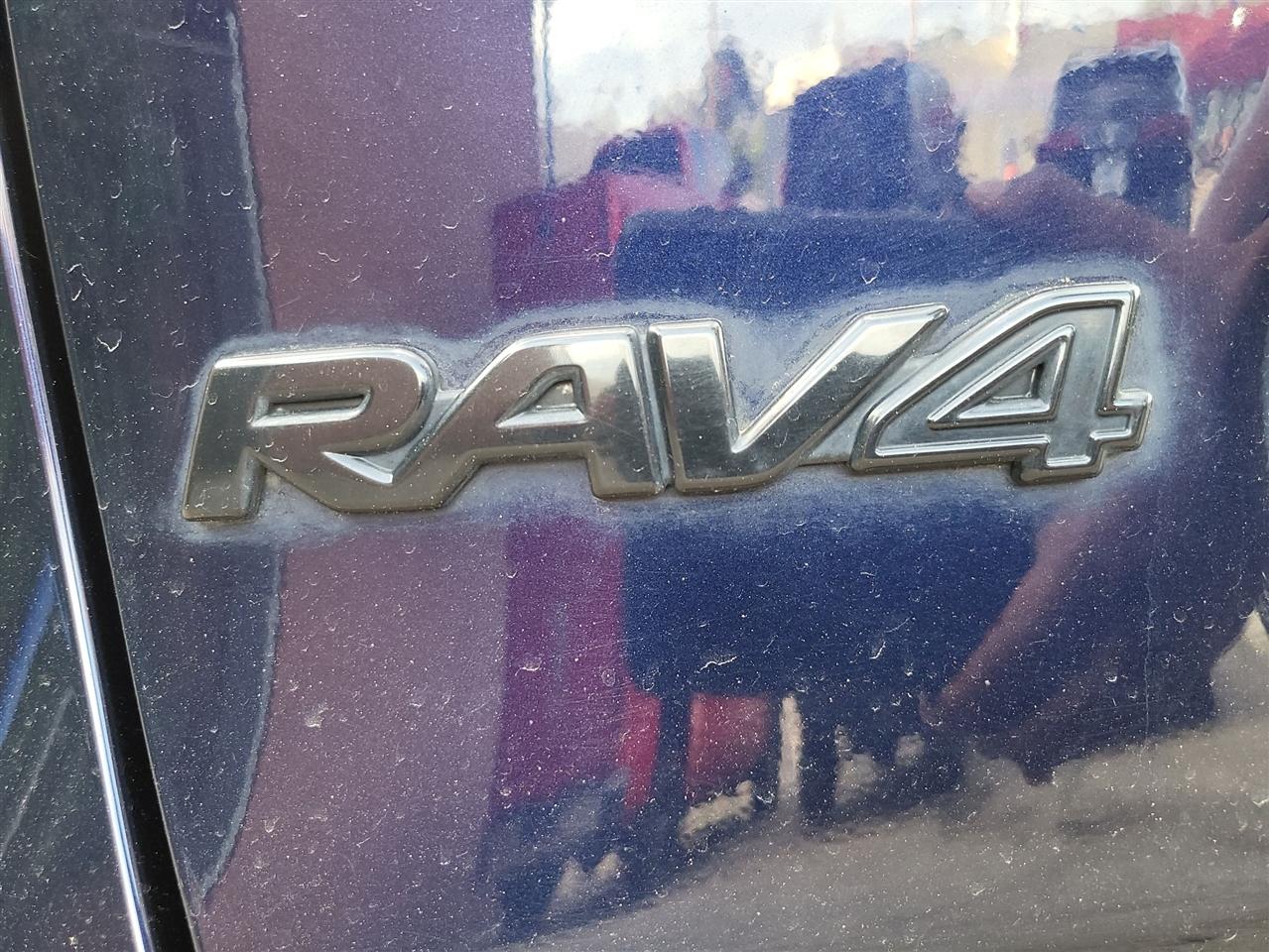 Toyota RAV4 Hybrid XSE AWD 2021