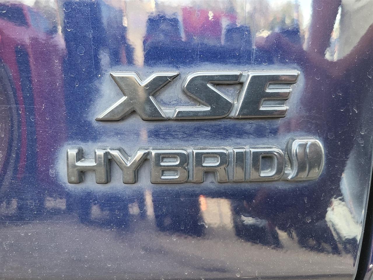 Toyota RAV4 Hybrid XSE AWD 2021