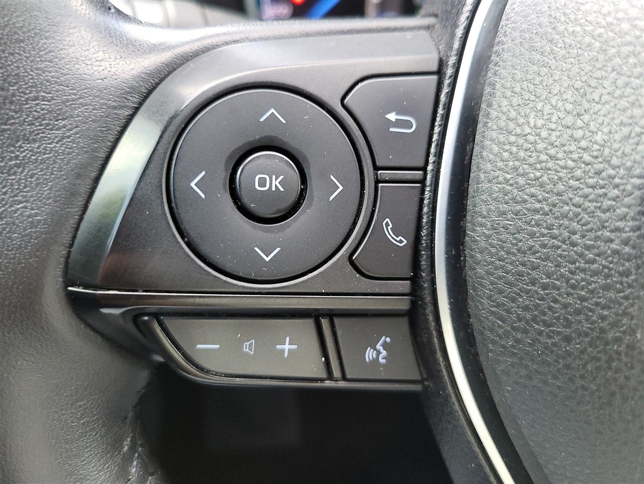 Toyota RAV4 Hybrid XSE AWD 2021