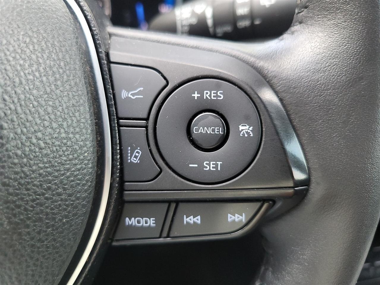 Toyota RAV4 Hybrid XSE AWD 2021