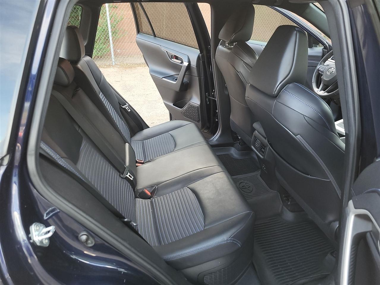 Toyota RAV4 Hybrid XSE AWD 2021