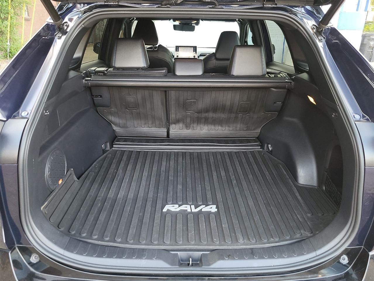 Toyota RAV4 Hybrid XSE AWD 2021