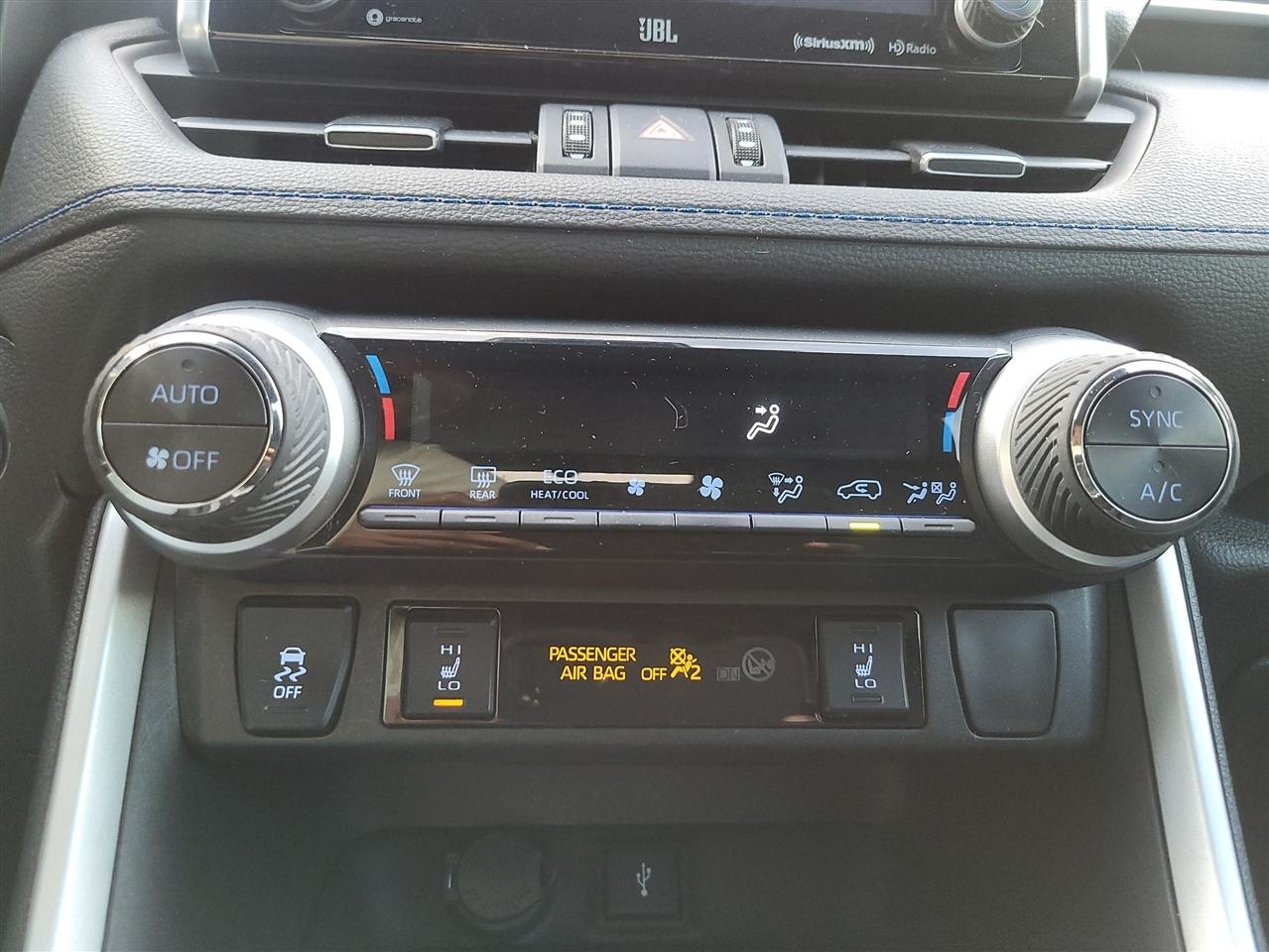 Toyota RAV4 Hybrid XSE AWD 2021