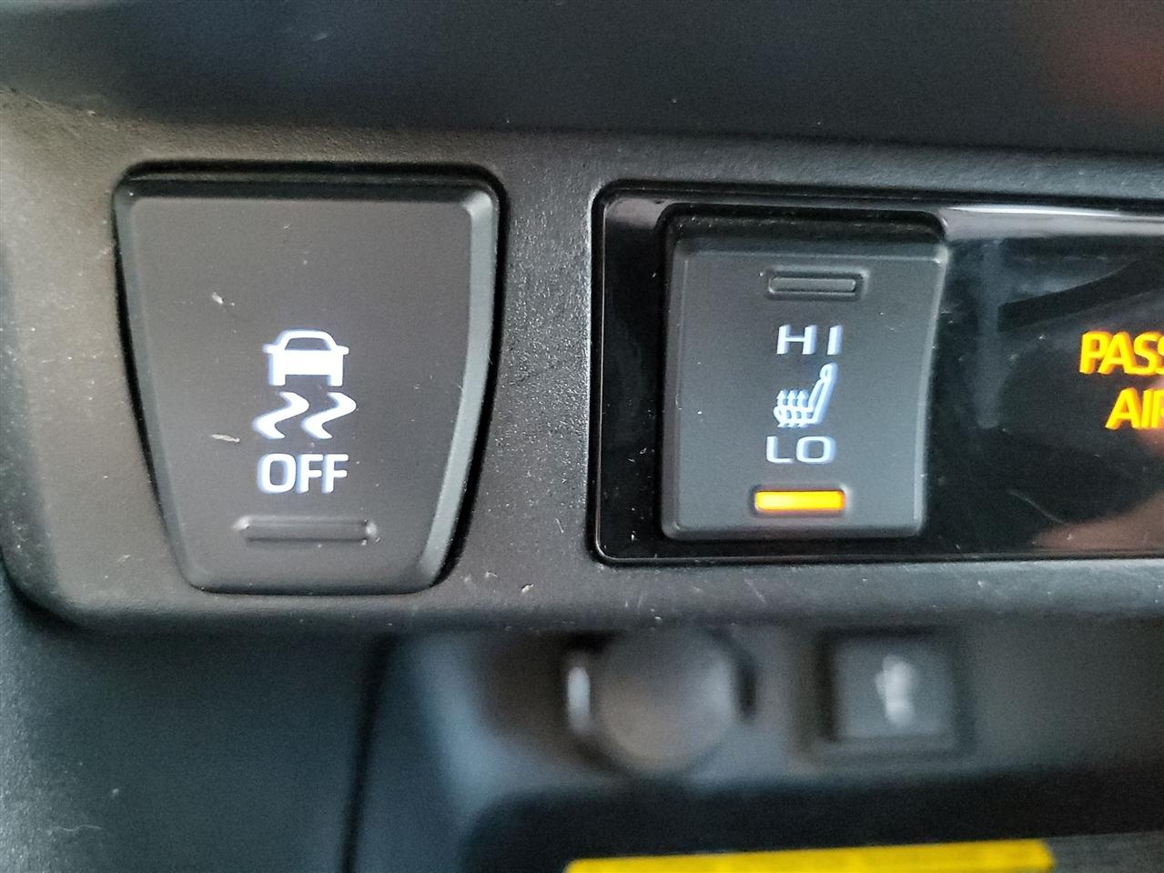 Toyota RAV4 Hybrid XSE AWD 2021