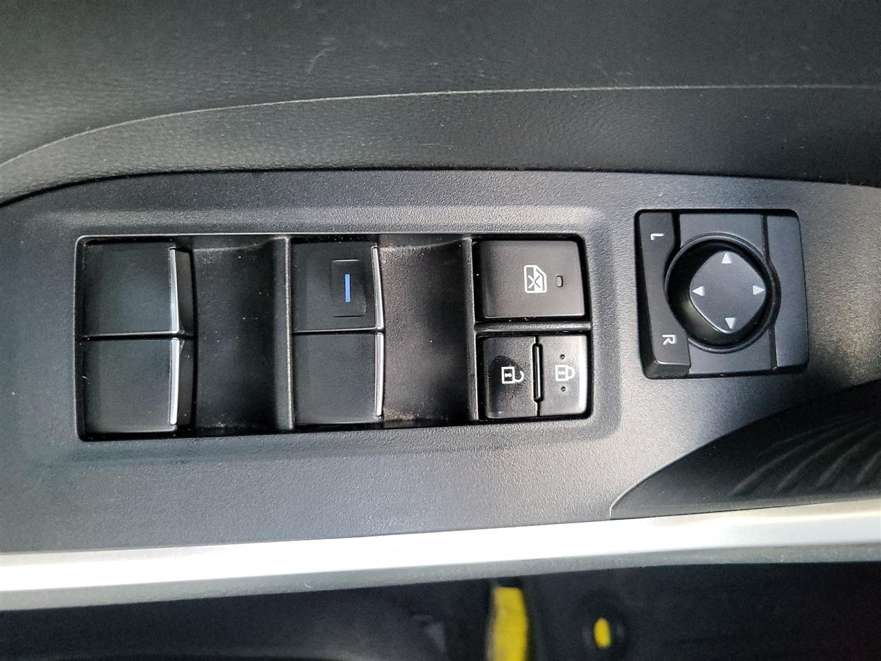 Toyota RAV4 Hybrid XSE AWD 2021