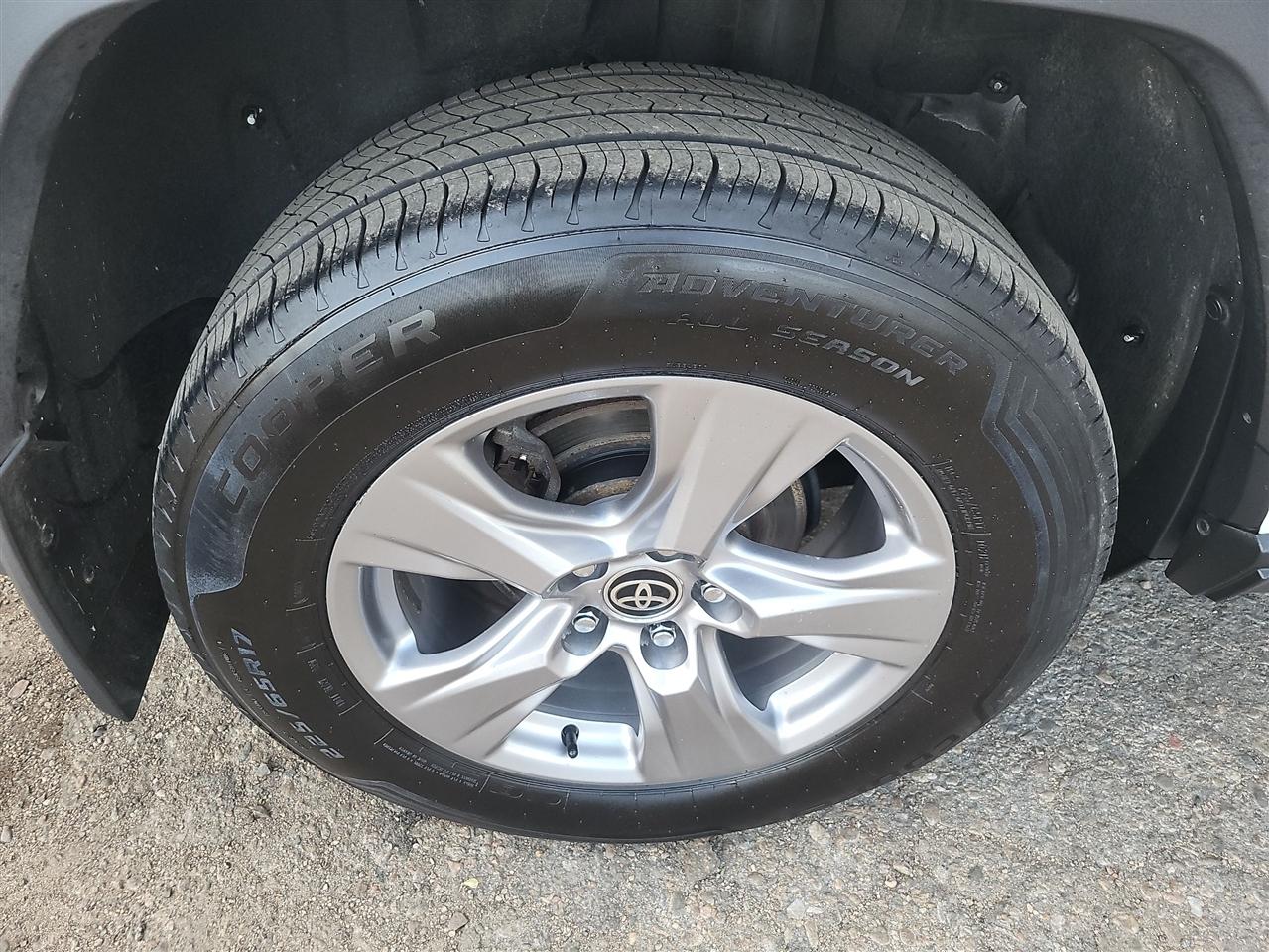 Toyota RAV4 Hybrid LE 2022