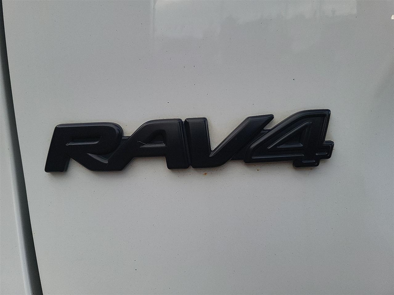 Toyota RAV4 Hybrid LE 2022