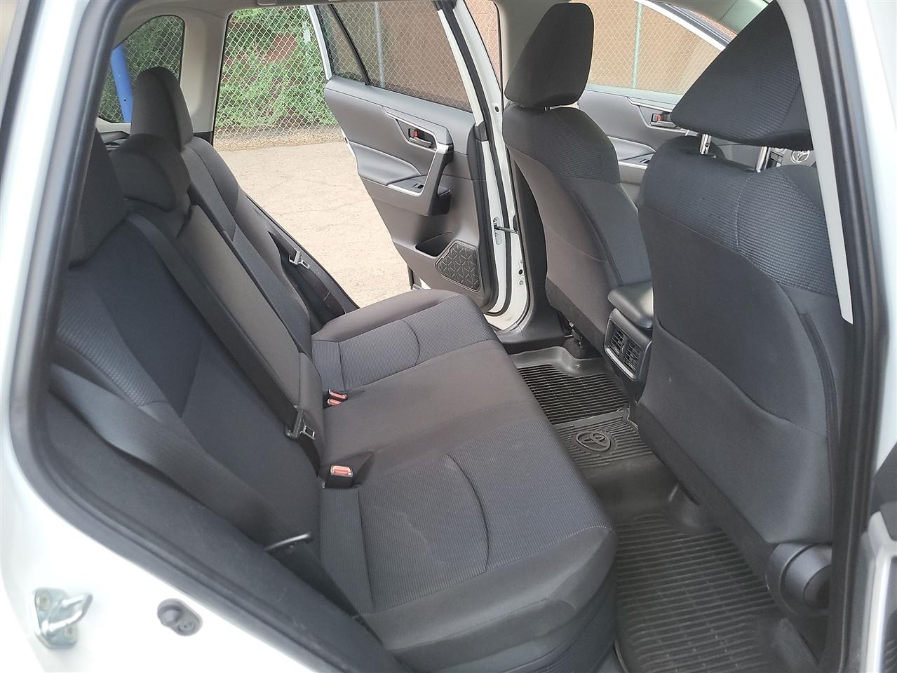 Toyota RAV4 Hybrid LE 2022