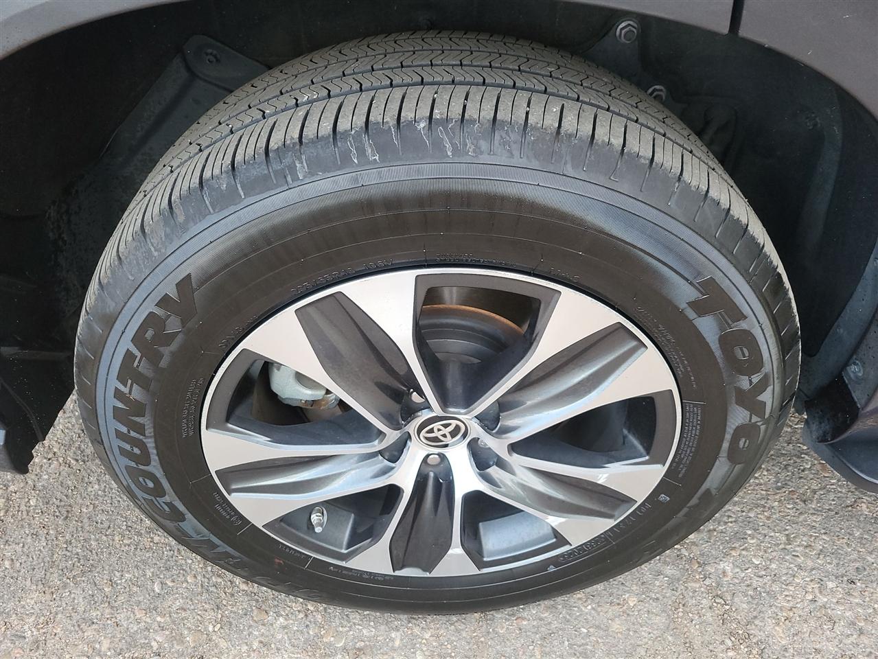 Toyota Highlander Hybrid  2020