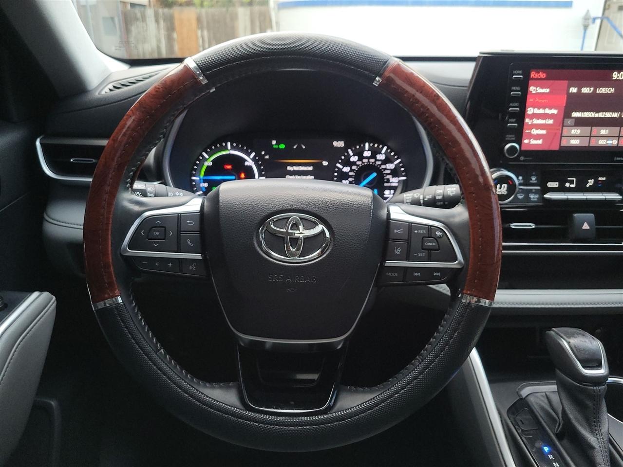 Toyota Highlander Hybrid  2020