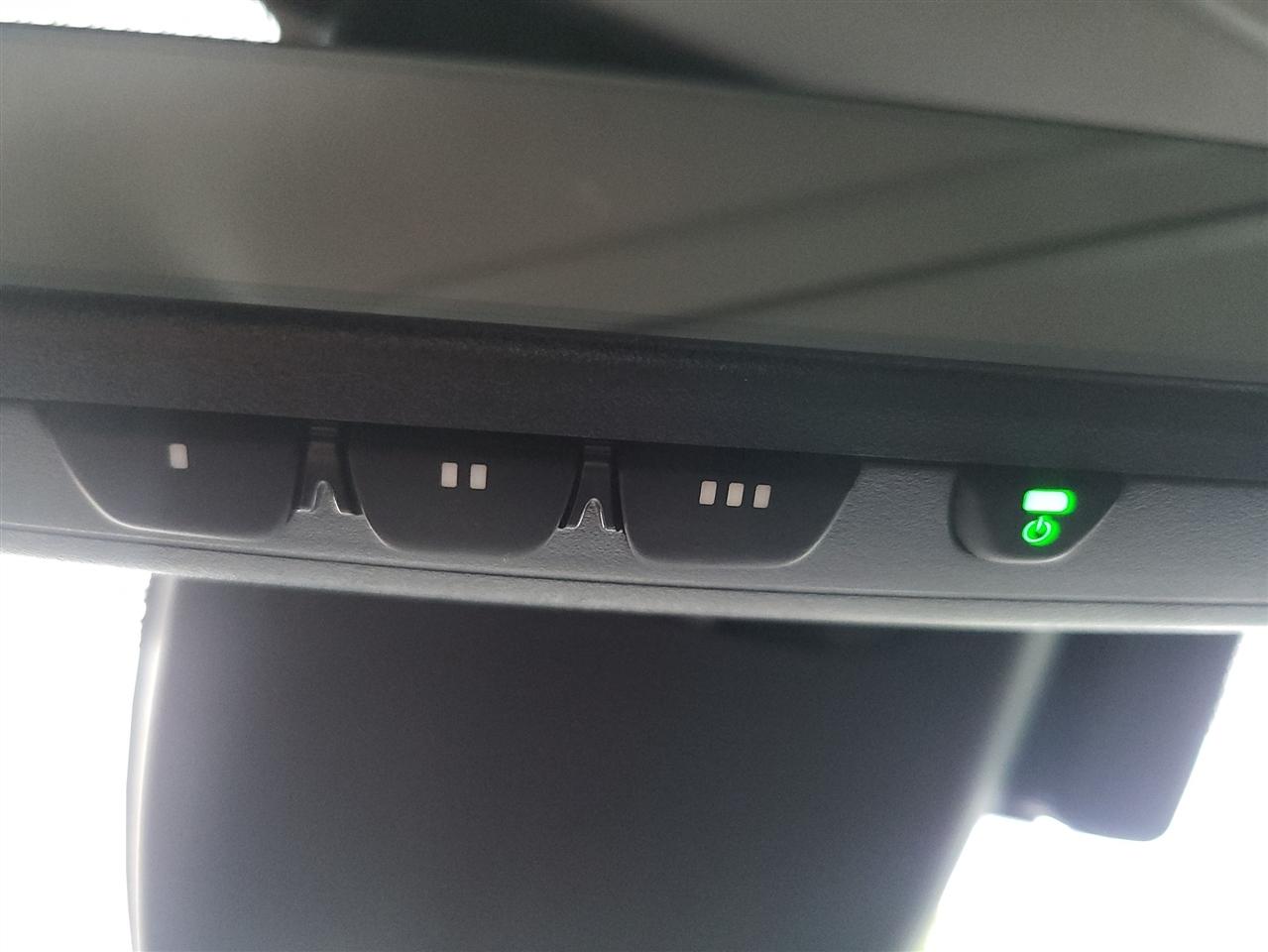 Toyota Highlander Hybrid  2020