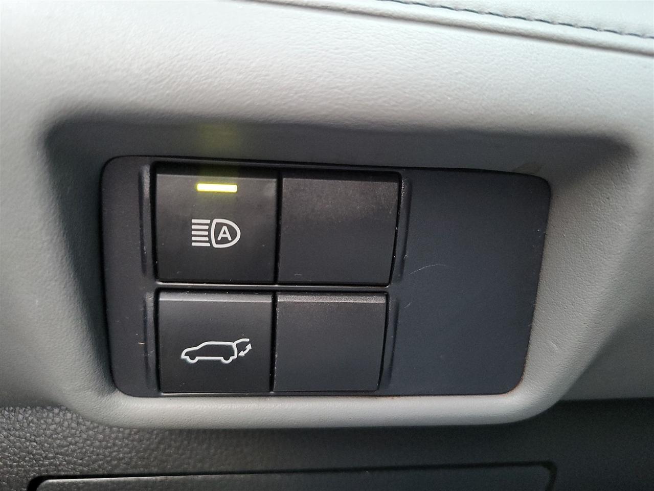 Toyota Highlander Hybrid  2020