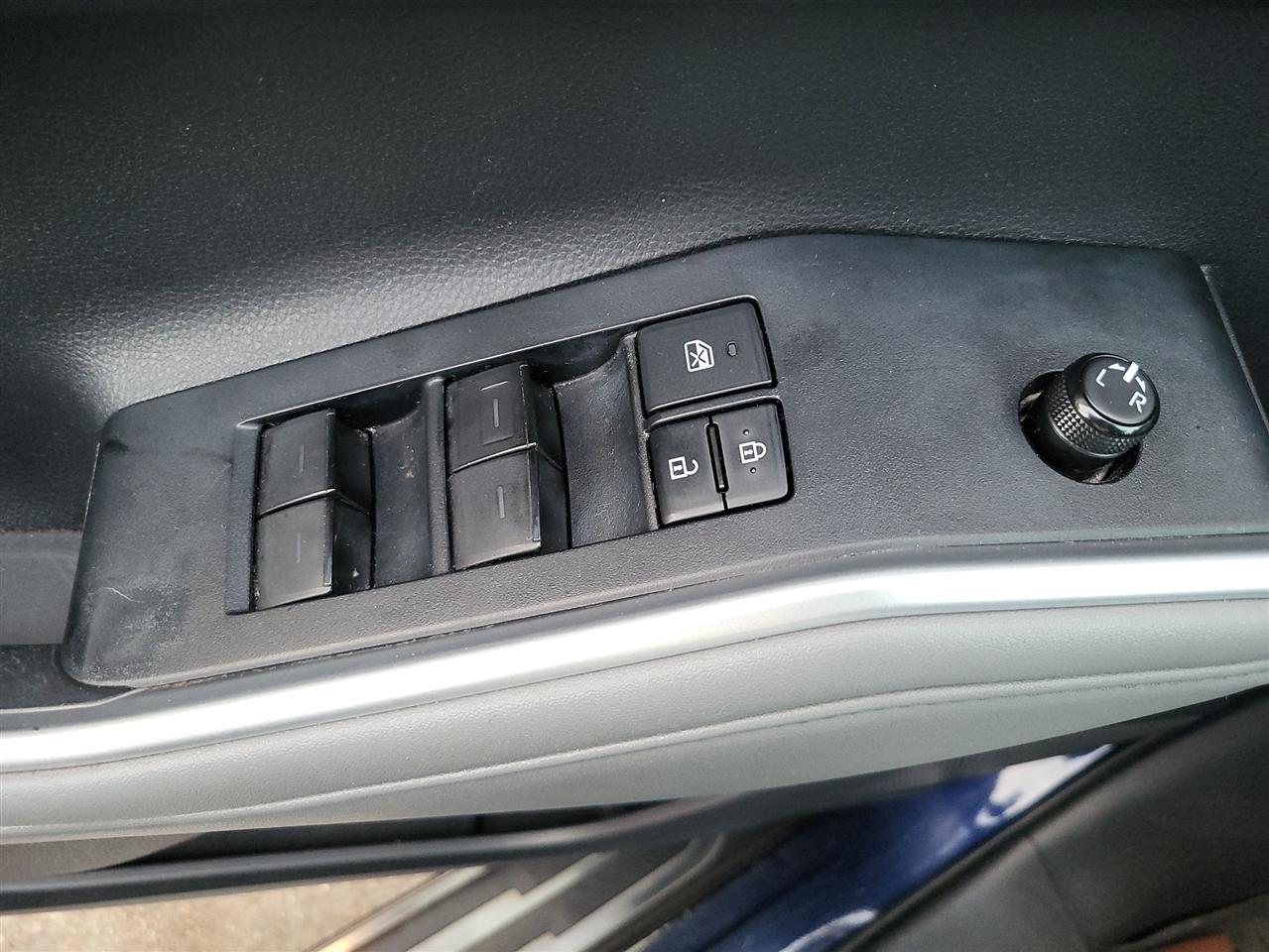 Toyota Highlander Hybrid  2020