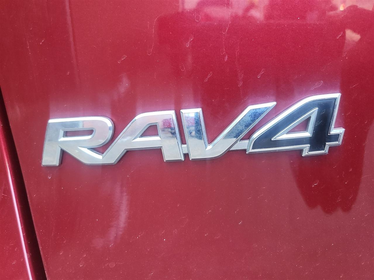 Toyota RAV4 Hybrid LE 2022